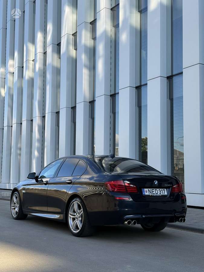 BMW 550, 4.4 l., Седан