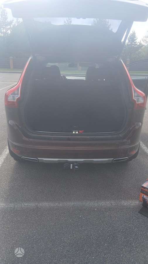 Volvo XC60, 2.4 l., wagon