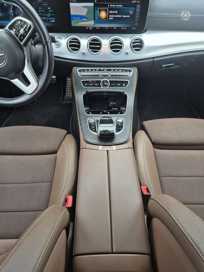 BMW 320, Универсал