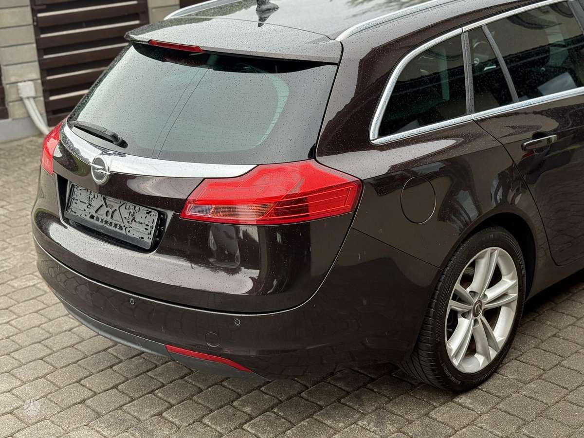 Opel Insignia, 2.0 l., wagon