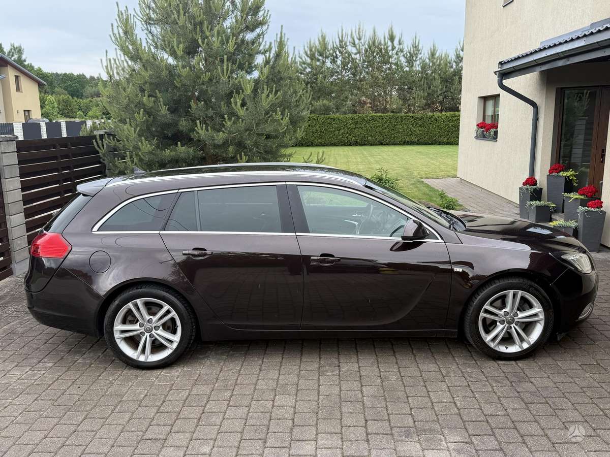 Opel Insignia, 2.0 l., wagon