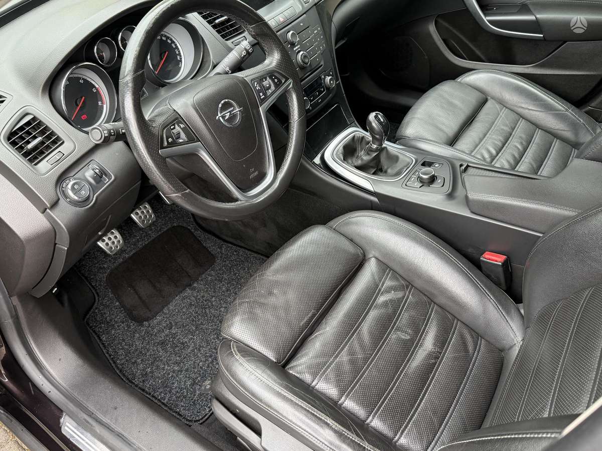 Opel Insignia, 2.0 l., wagon