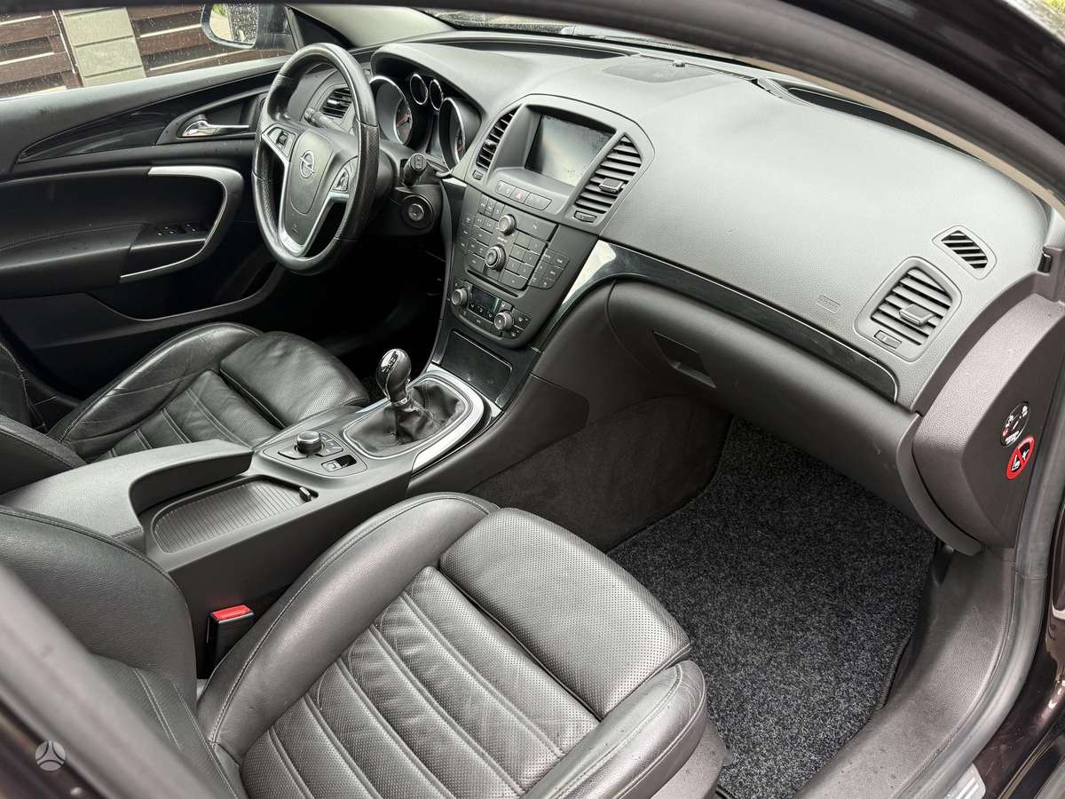 Opel Insignia, 2.0 l., wagon