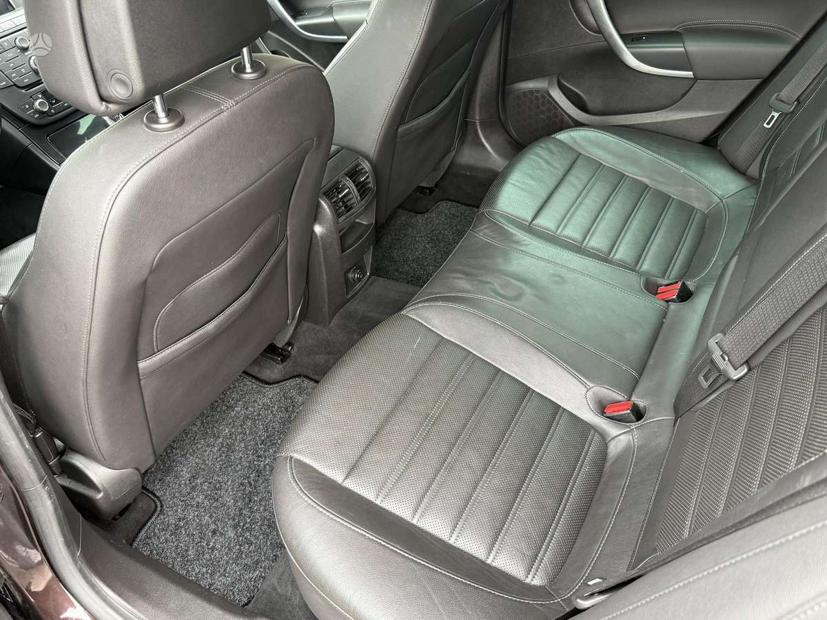 Opel Insignia, 2.0 l., wagon