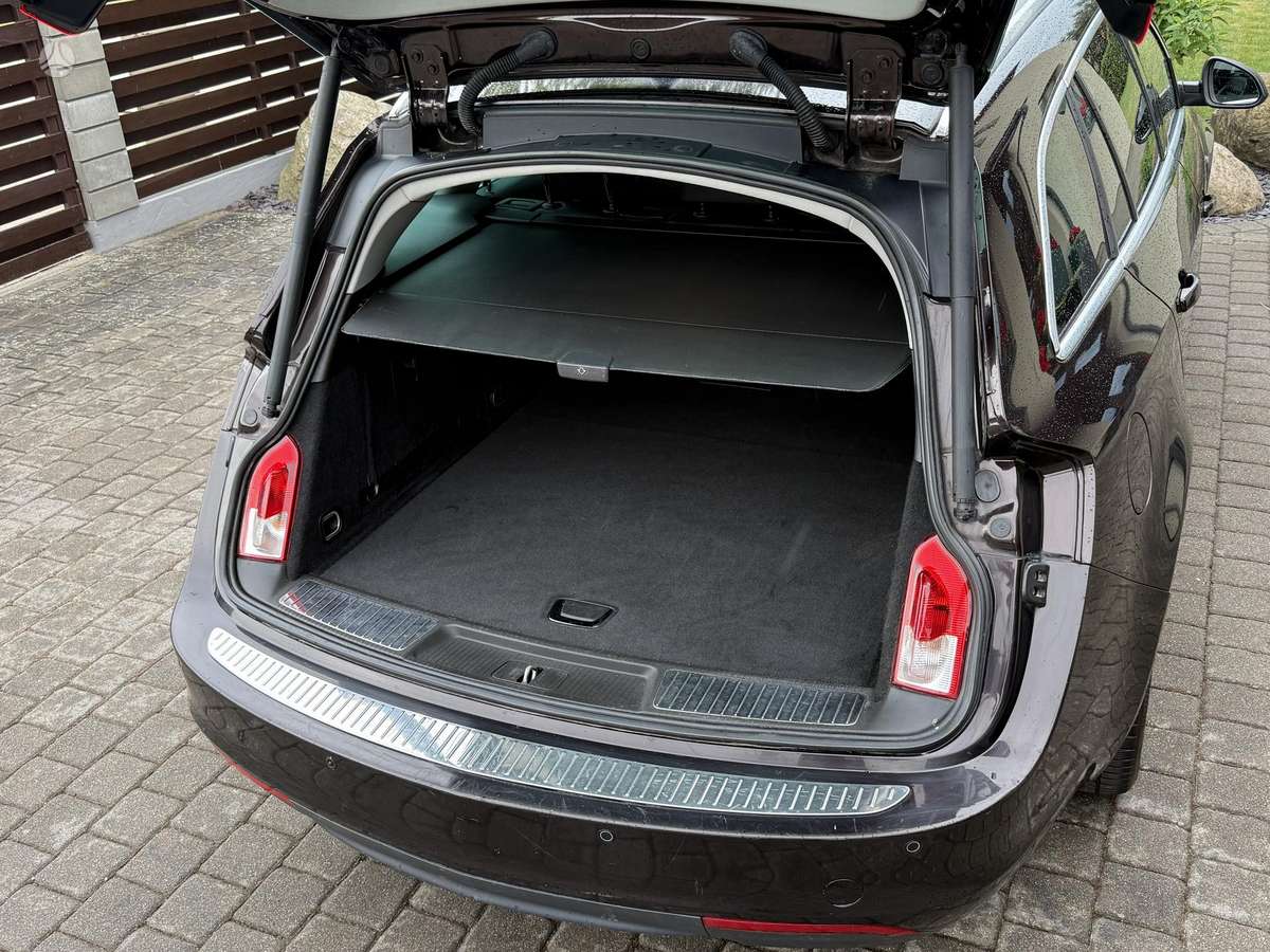 Opel Insignia, 2.0 l., wagon