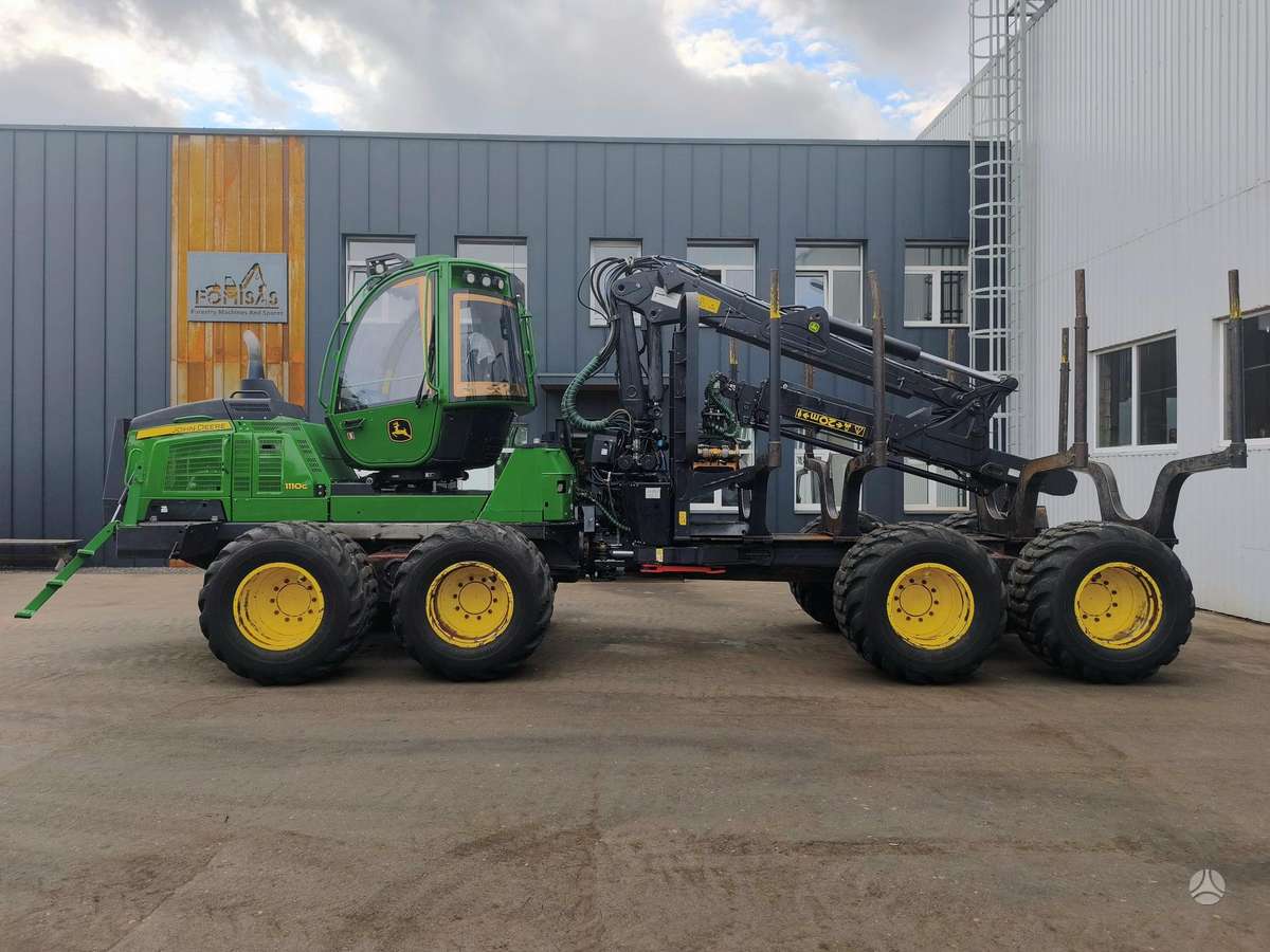 John Deere 1110G, форвардеры