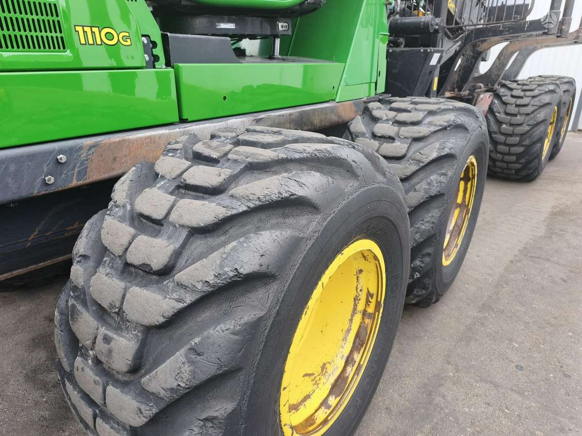 John Deere 1110G, forwarders