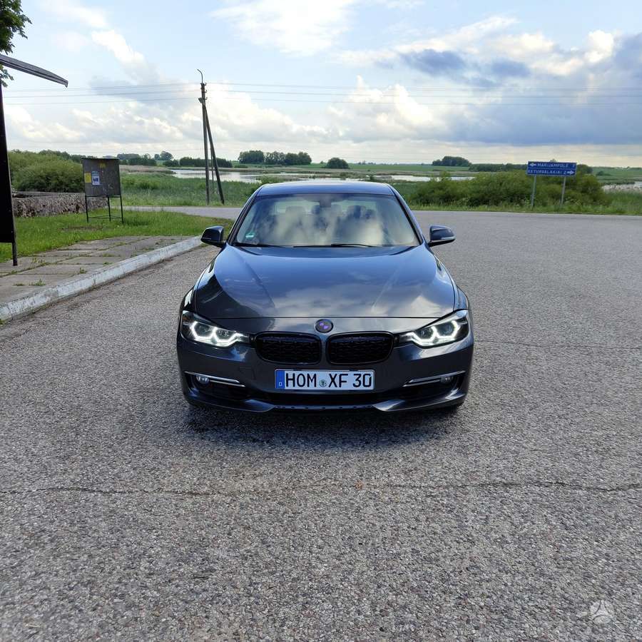 BMW 318, 2.0 l., Седан