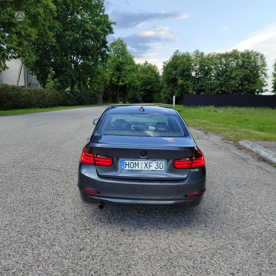BMW 318, 2.0 l., Седан