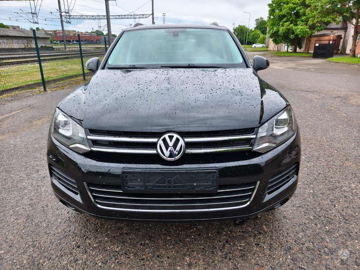 Volkswagen Touareg - 2
