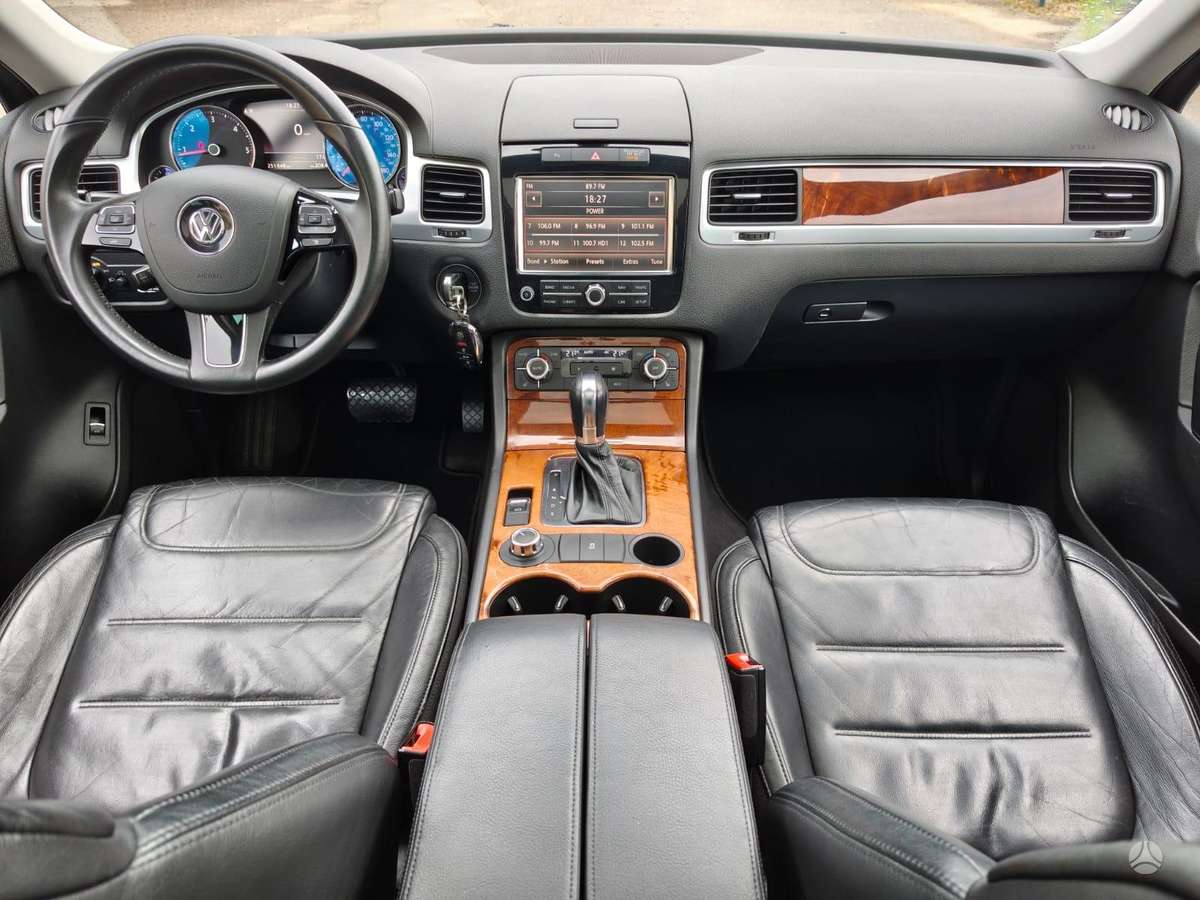 Volkswagen Touareg - 9