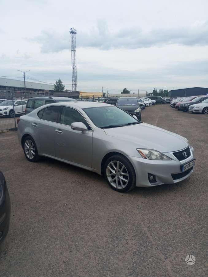 Lexus IS 200, 2.2 l., Седан