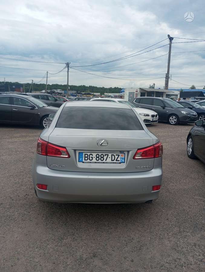 Lexus IS 200, 2.2 l., Седан