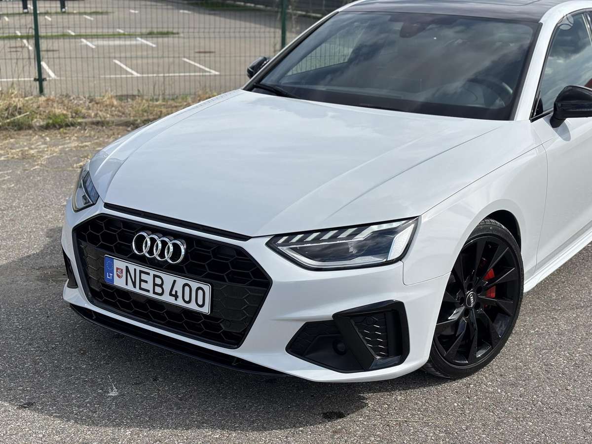 Audi A4, 2.0 l., Седан