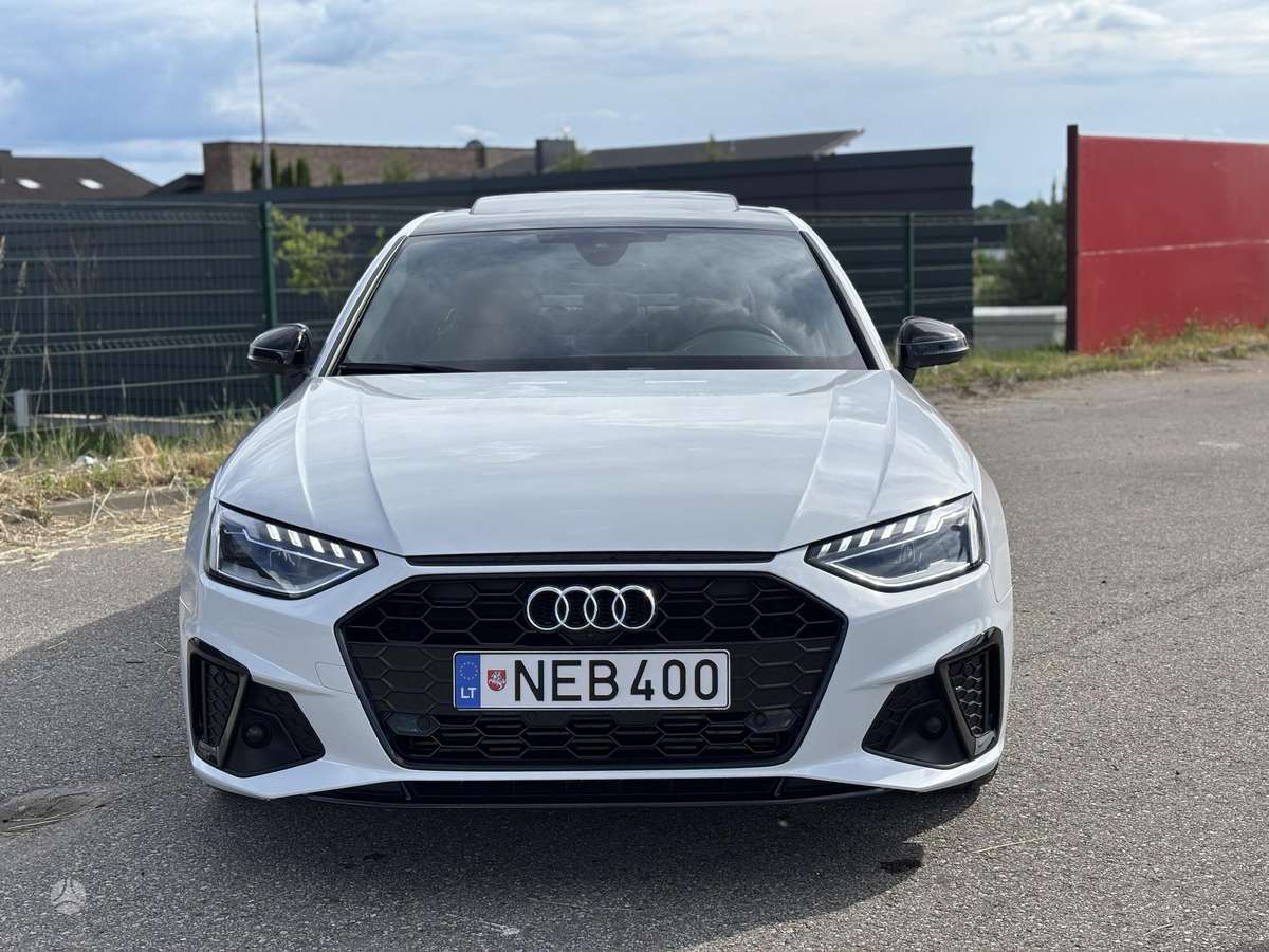 Audi A4, 2.0 l., Седан