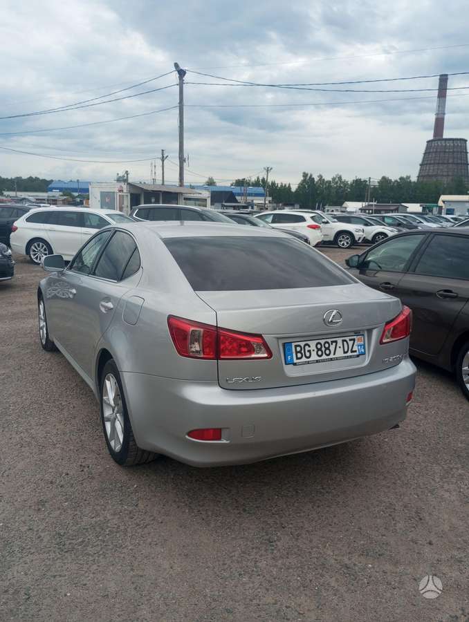 Lexus IS 200, 2.2 l., Седан