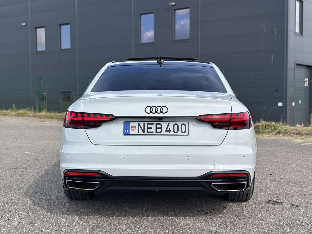 Audi A4, 2.0 l., Седан