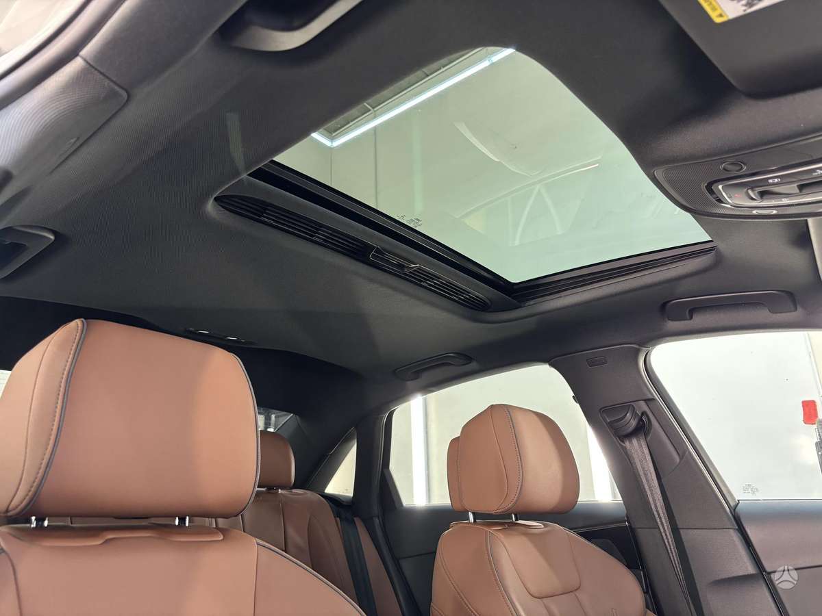 Audi A4, 2.0 l., Седан