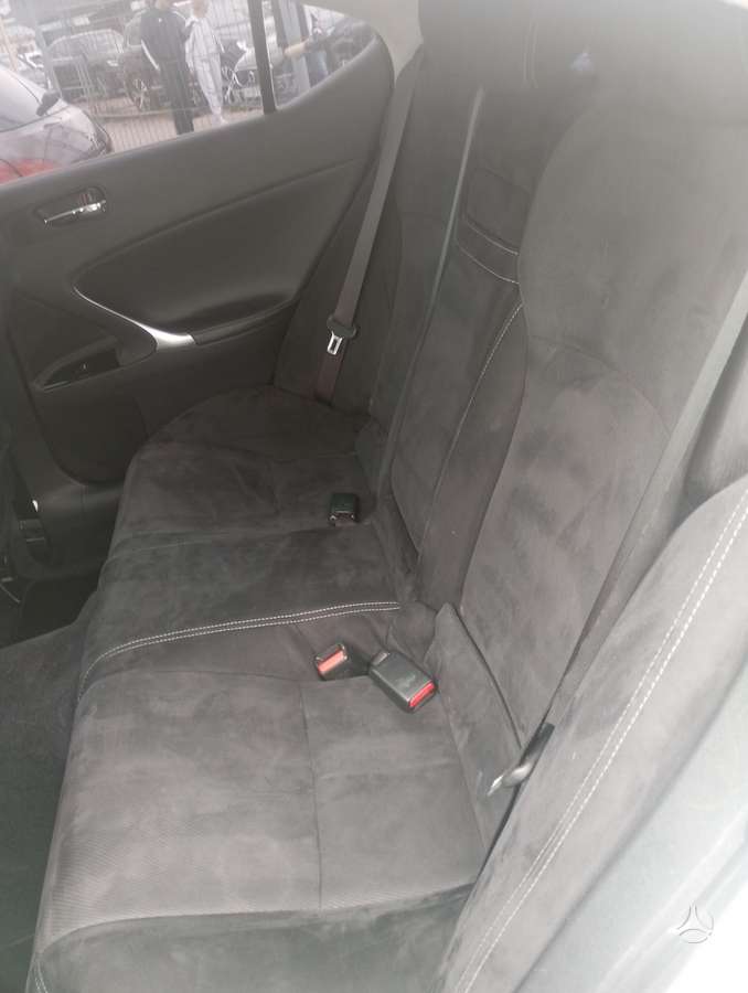 Lexus IS 200, 2.2 l., Седан