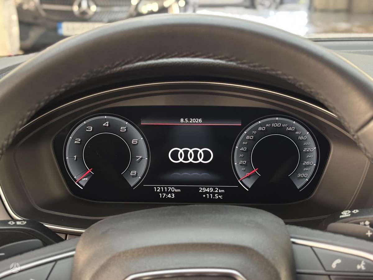 Audi A4, 2.0 l., Седан