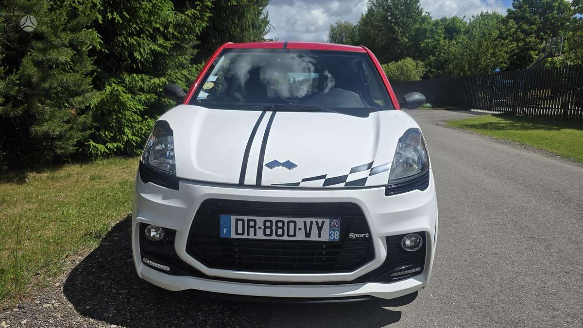 Ligier JS50, 0.5 l., hatchback