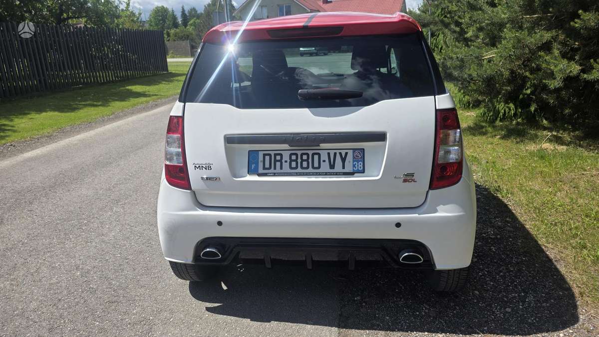 Ligier JS50, 0.5 l., hatchback