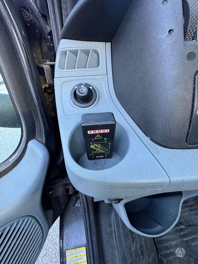 Ford Transit, 2.4 l., cargo van
