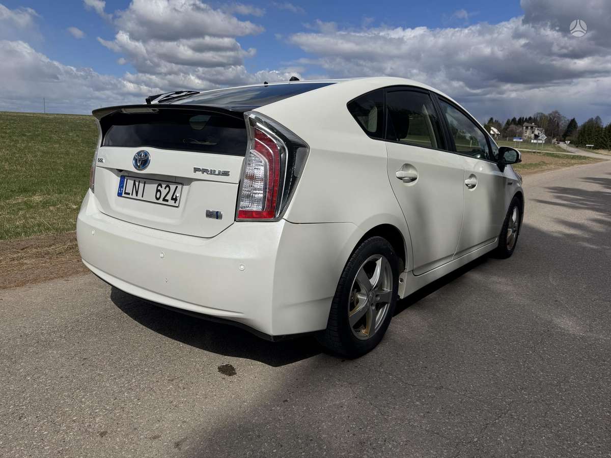 Toyota Prius - 6