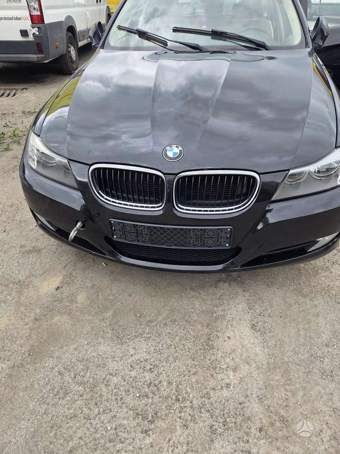 BMW 320 Dalimis 475 kodas dazu