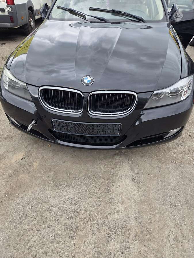 BMW 320 Dalimis 475 kodas dazu