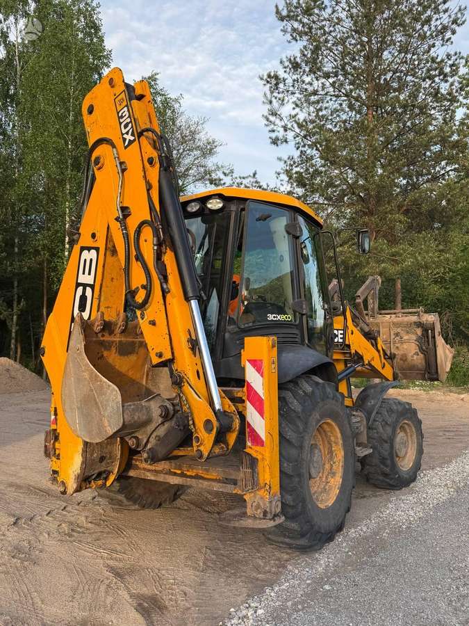 JCB 3cx, excavator loader