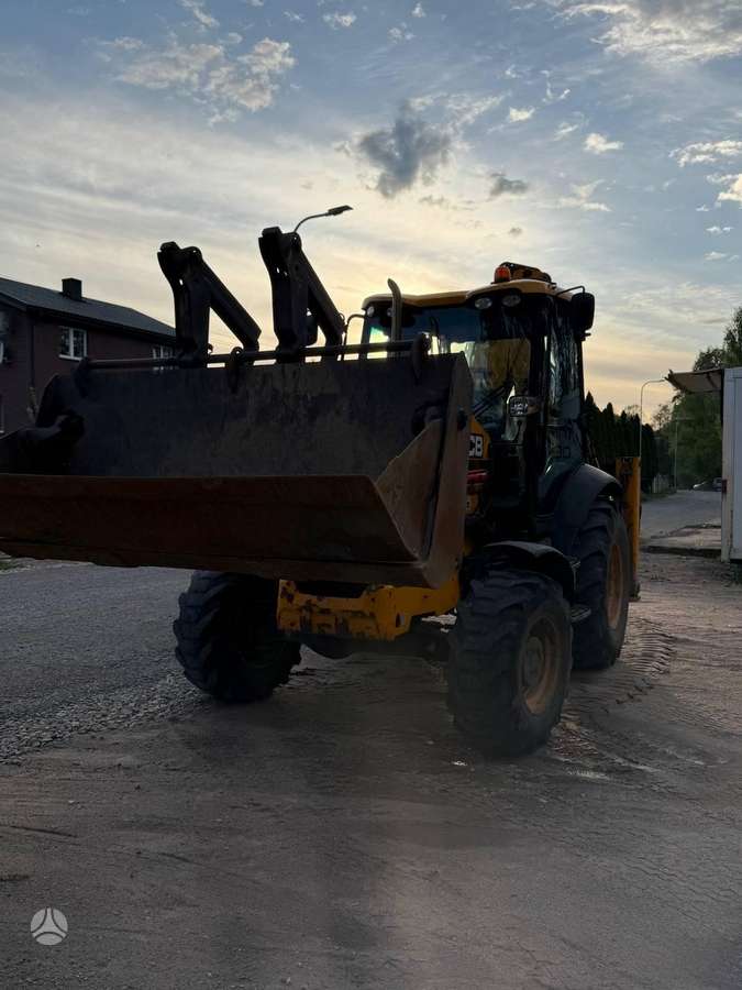 JCB 3cx, excavator loader