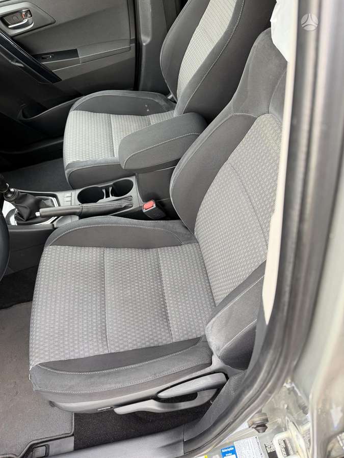 Toyota Auris, 1.6 l., Универсал