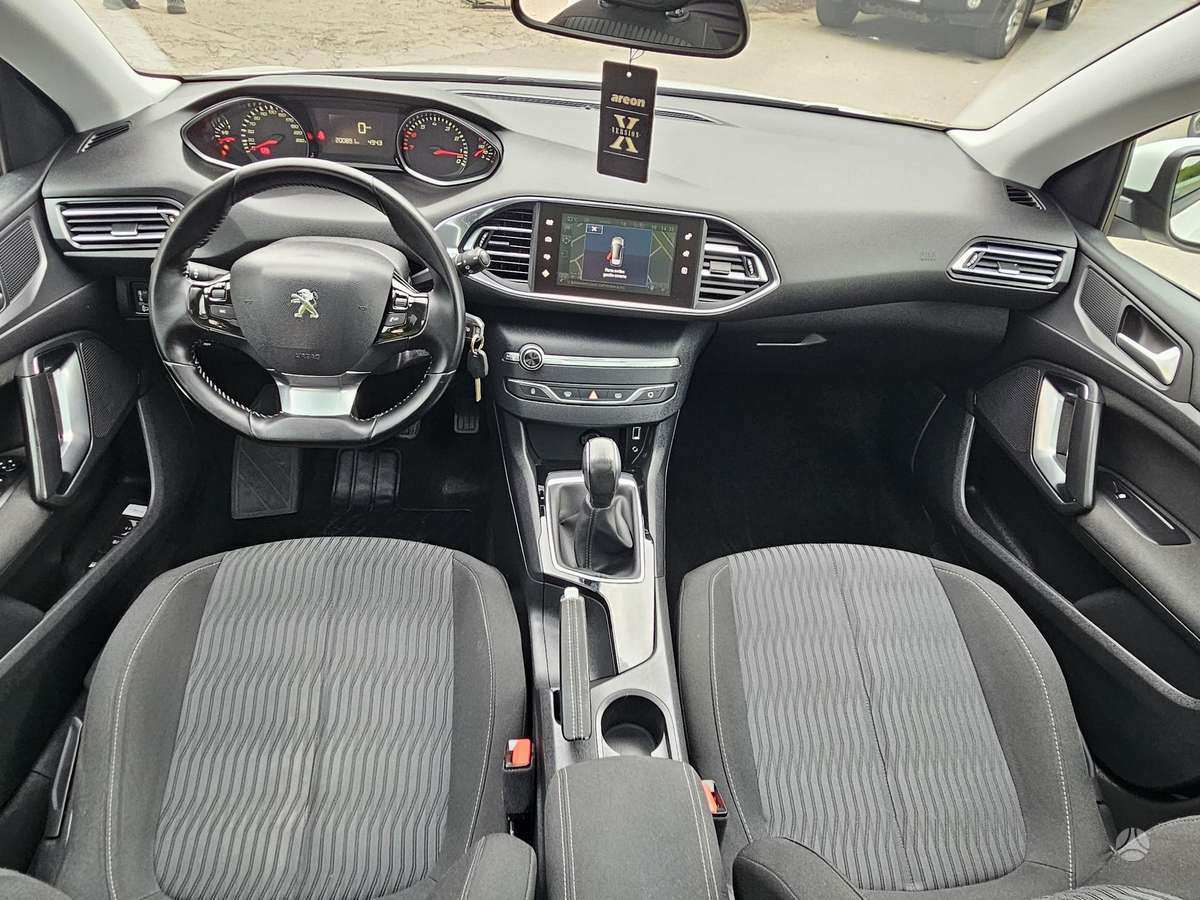 Peugeot 308, 1.2 l., Универсал