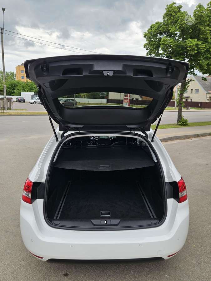 Peugeot 308, 1.2 l., Универсал