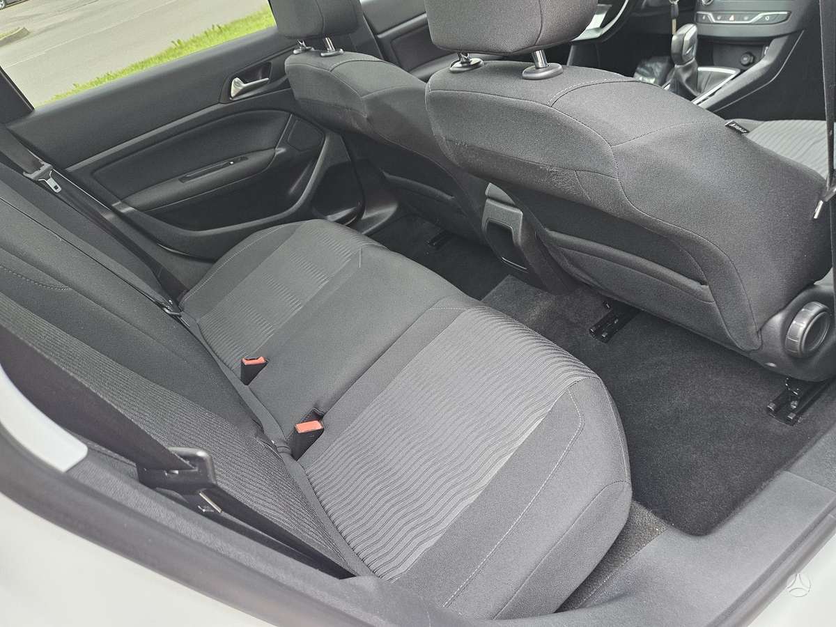 Peugeot 308, 1.2 l., Универсал