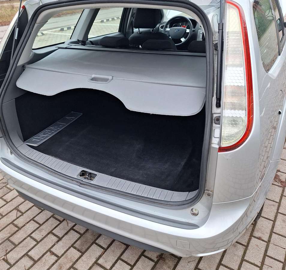 Ford Focus, 1.6 l., Универсал