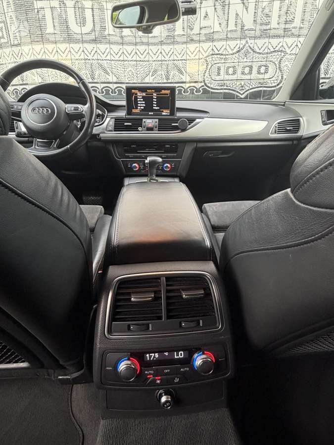 Audi A6, 2.0 l., Седан