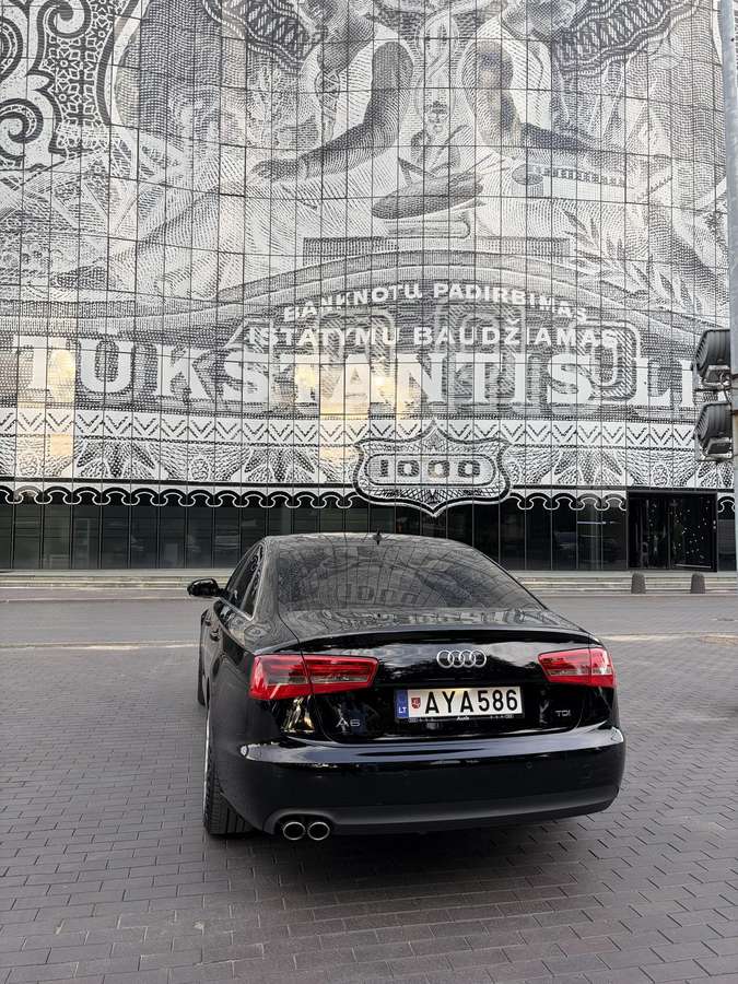 Audi A6, 2.0 l., Седан