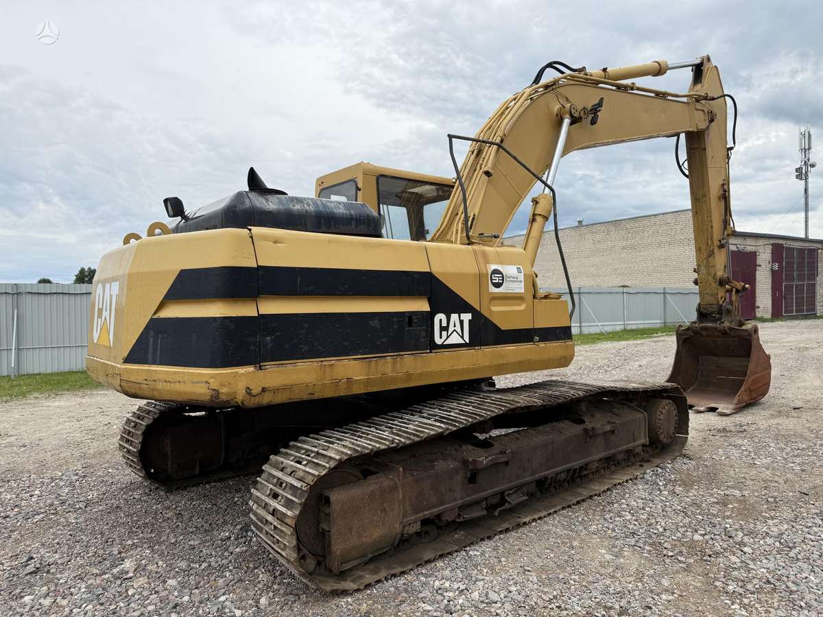 Caterpillar 322 L , 26 ton, экскаваторы