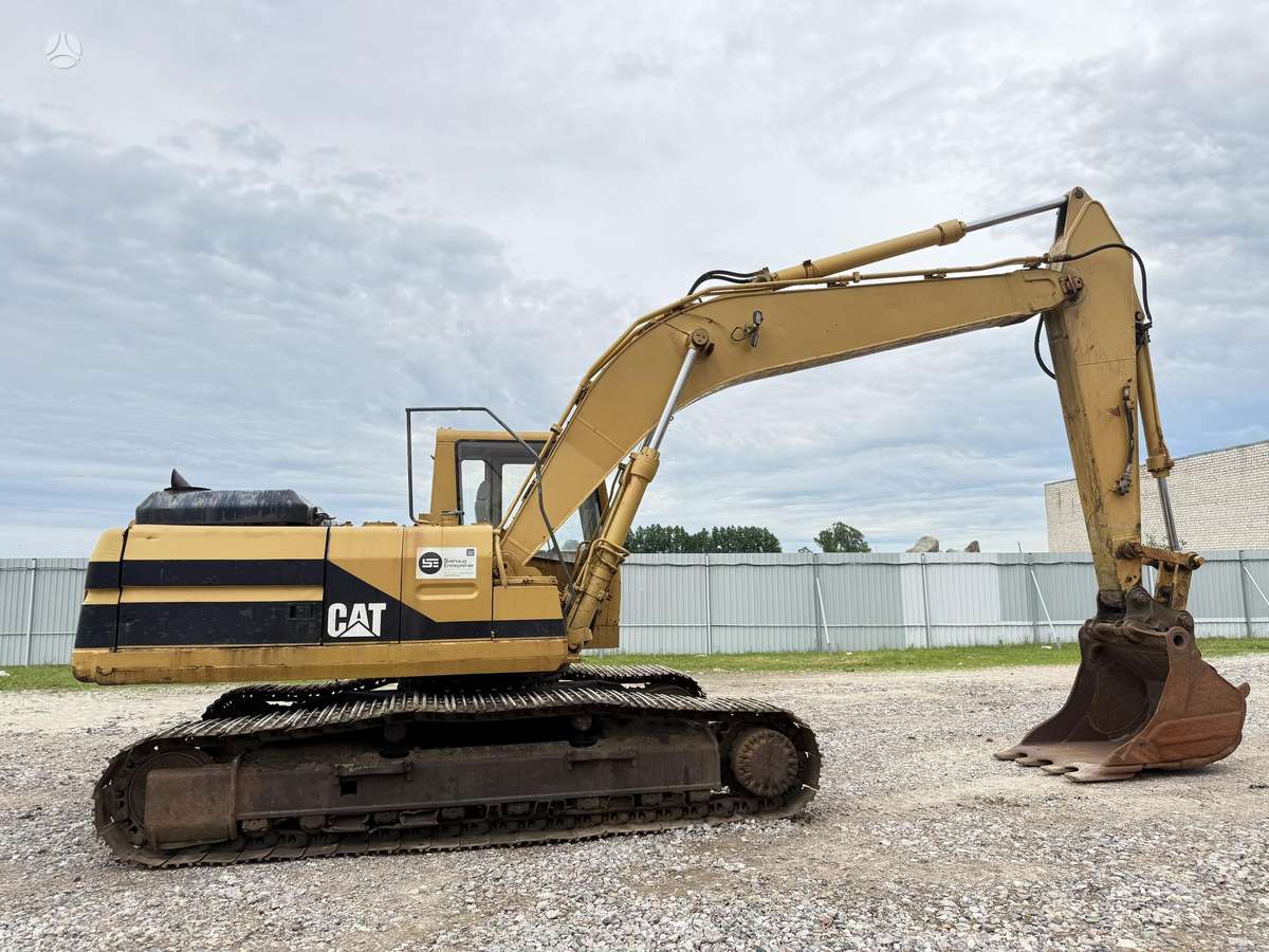 Caterpillar 322 L , 26 ton, экскаваторы