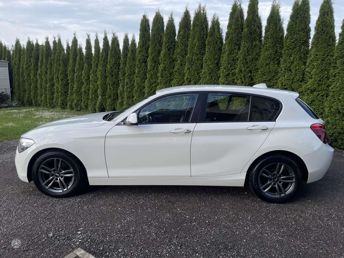 BMW 116, 1.6 l., hatchback