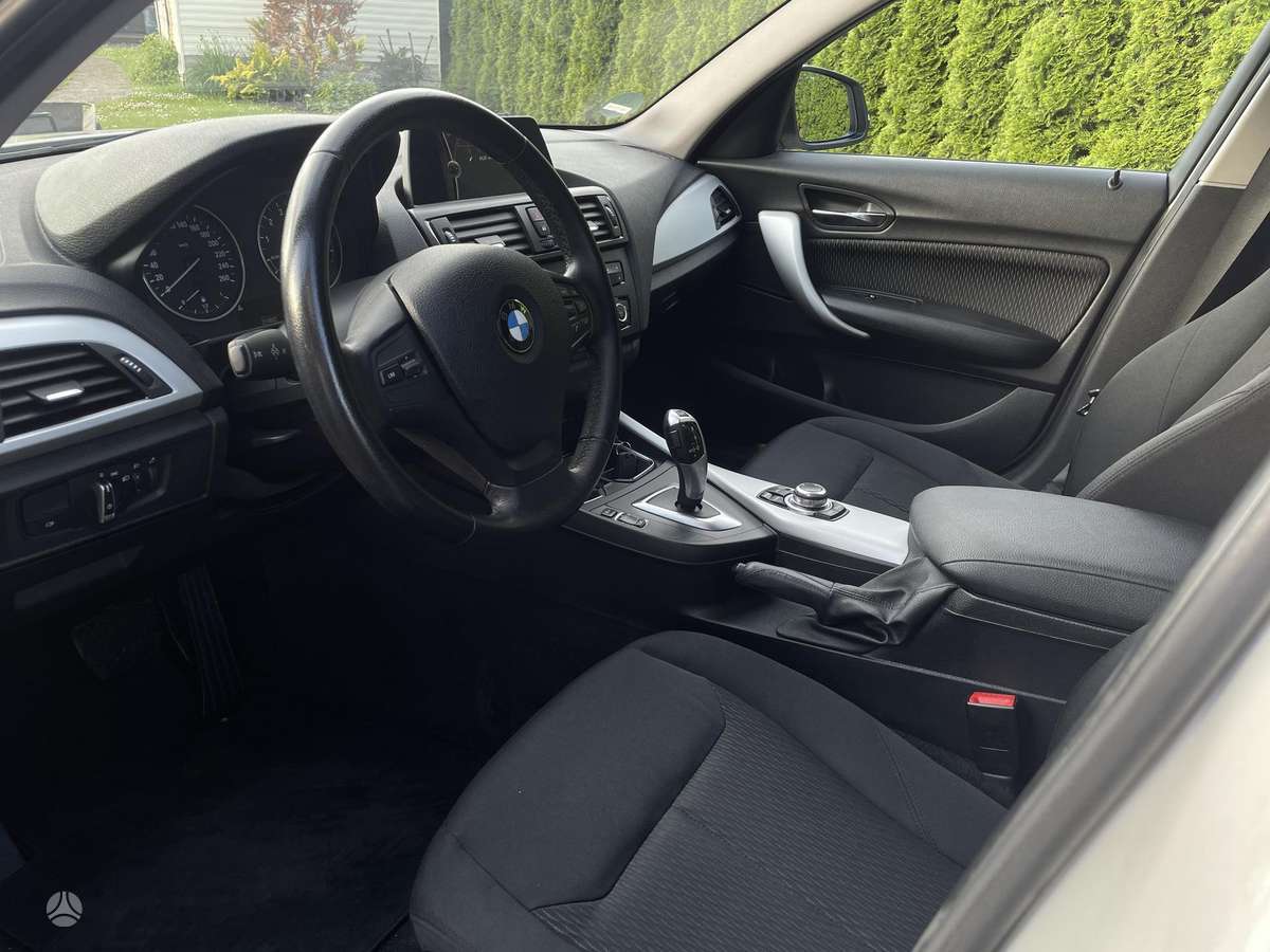 BMW 116, 1.6 l., hatchback