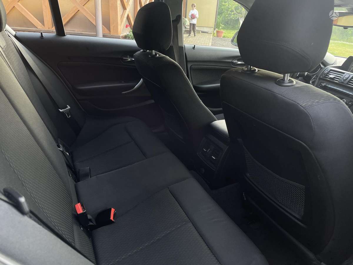 BMW 116, 1.6 l., hatchback