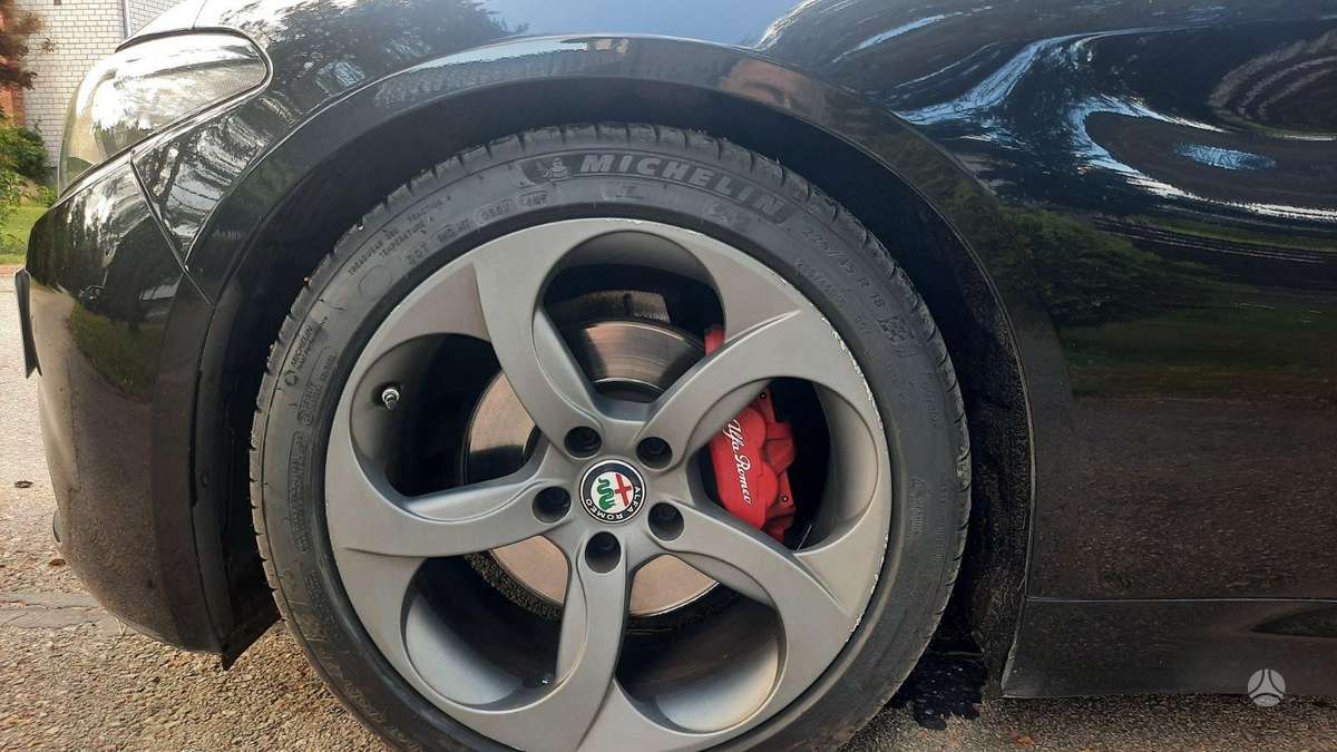 Alfa Romeo Giulia, 2.0 l., Седан