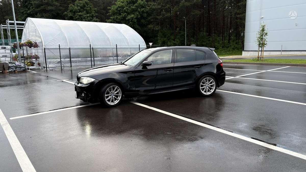 BMW 118, 2.0 l., Хэтчбек