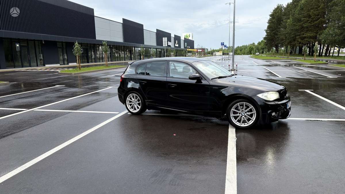 BMW 118, 2.0 l., Хэтчбек