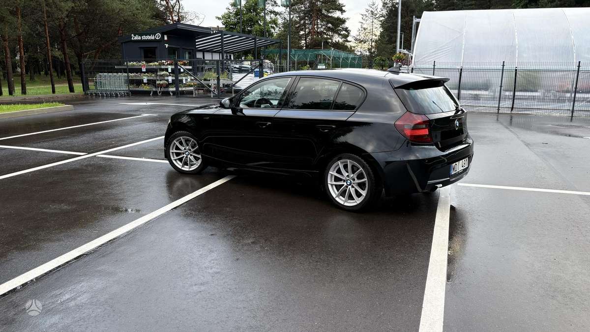 BMW 118, 2.0 l., Хэтчбек