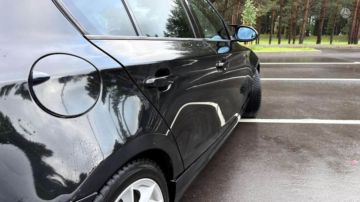 BMW 118, 2.0 l., Хэтчбек