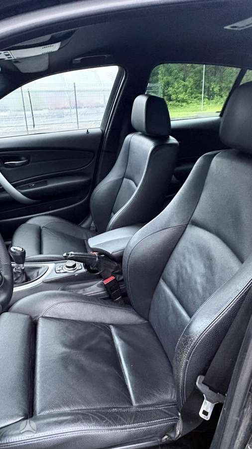 BMW 118, 2.0 l., Хэтчбек